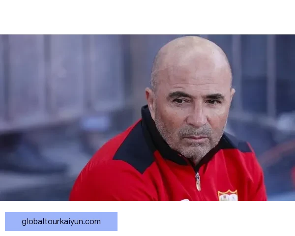 桑保利执教风格备受关注，球队战术逐渐显现个人特色