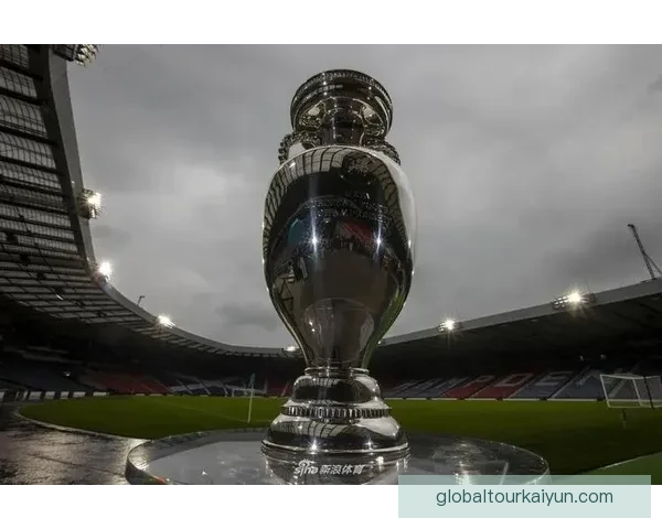 欧洲杯奖杯设计引发关注，细节与象征意义值得解读